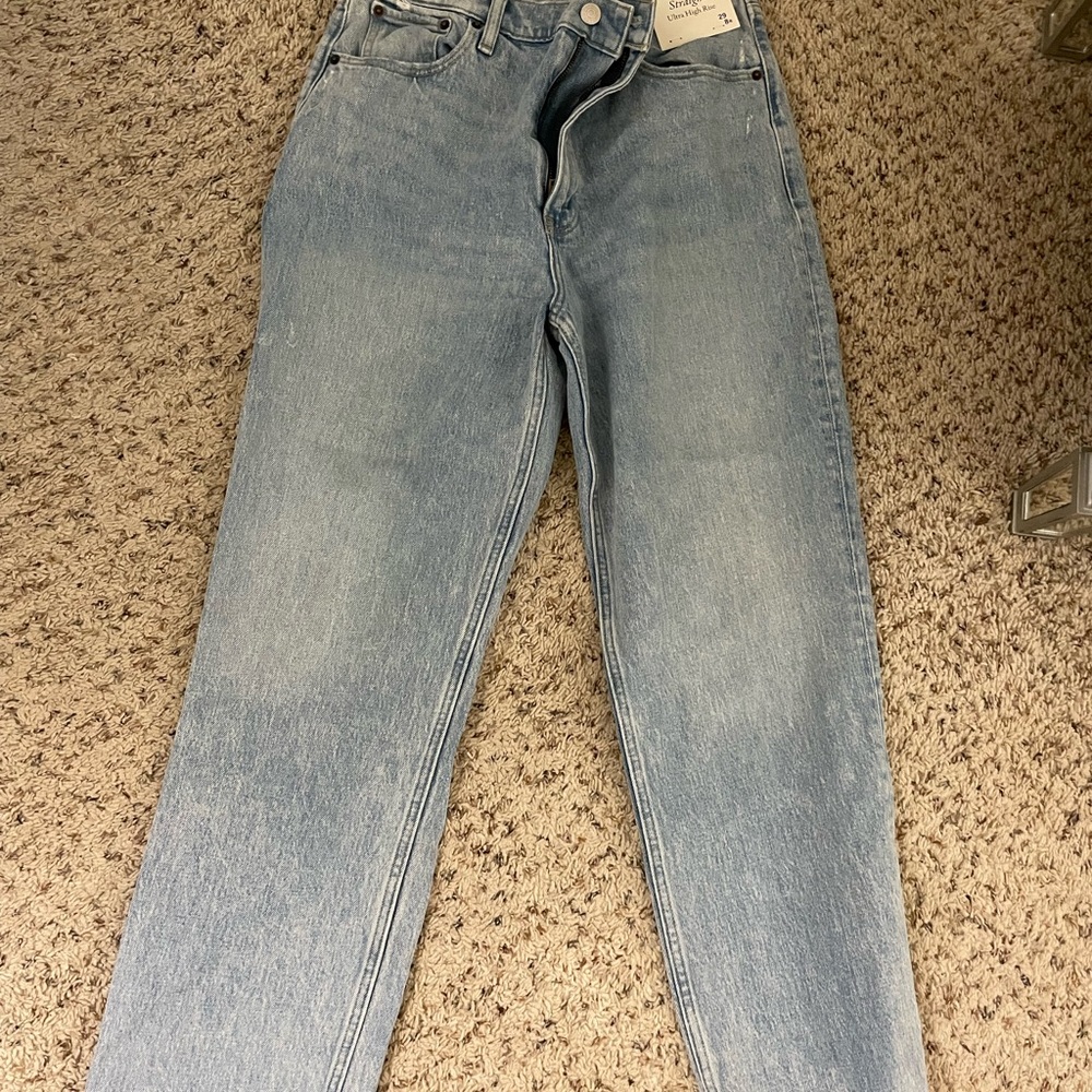 Ultra high rise “90’s” straight size 29